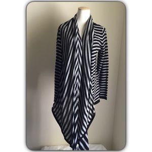 Mercer & Madison Cape